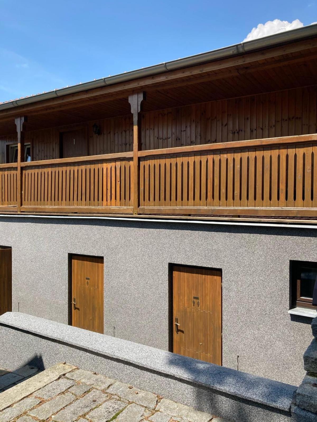 Selsky Dvur Perstejn Hotel ภายนอก รูปภาพ