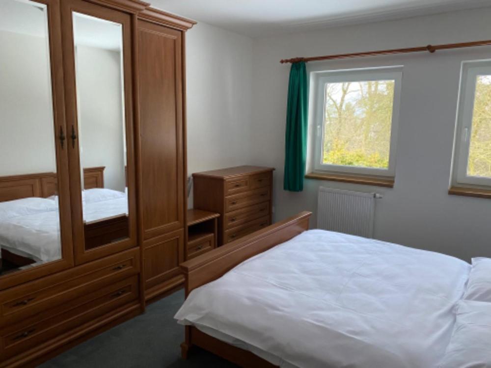 Selsky Dvur Perstejn Hotel ภายนอก รูปภาพ