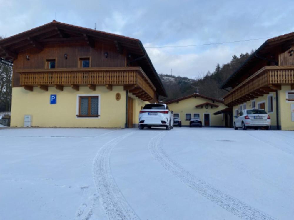 Selsky Dvur Perstejn Hotel ภายนอก รูปภาพ